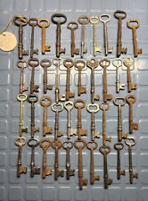 Lote de 40 llaves de mortaja vintage/antiguas. Llaves esqueleto segunda mano  Embacar hacia Mexico