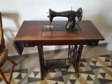 Antica macchina cucire usato  Italia