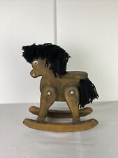 The Carousel Shop marrón madera caballo mecedor negro ""cabello"" para muñecas artículo de calidad segunda mano  Embacar hacia Mexico