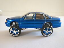 Chevrolet Impala 1996 modelo de auto 1/64. Jada. Azul metálico. Metal diecast segunda mano  Embacar hacia Mexico