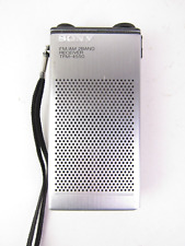 Radio de bolsillo portátil Sony TFM-4550 FM AM plateada rara, usado segunda mano  Embacar hacia Argentina