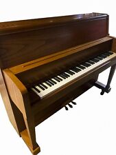 Piano vertical clássico 46"" modelo Kawai UST-7 comprar usado  Enviando para Brazil