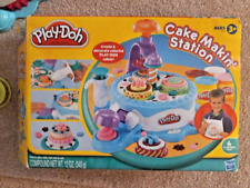 Play-Doh Cake Makin’ Station 18 peças, NÃO inclui playdoh comprar usado  Enviando para Brazil