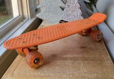 Patineta Skatro Mini Cruiser. Penny Board de 22 x 6 pulgadas naranja con ruedas de tiburón, usado segunda mano  Embacar hacia Argentina