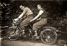 Jeune couple vélo d'occasion  France