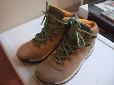 Columbia tan nubuck for sale  West Chester