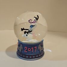 DISNEY Store 2017 SNOWGLOBE OLAF'S FROZEN ADVENTURE Holiday SNOW Globe segunda mano  Embacar hacia Argentina