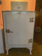 Antiguo monitor GE de colección refrigerador superior $400 OBO segunda mano  Embacar hacia Mexico