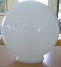 Globe opaline blanc d'occasion  Orthez