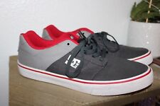 Zapatos de patín DC para hombre Bridge Tx talla 12 rojos blancos gris oscuro con borde rojo segunda mano  Embacar hacia Argentina