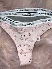 Calvin Klein Feminino Tangas Calcinhas Bengalas doces Médio 3 Par De Algodão QP1259R Novo Sem Etiquetas comprar usado  Enviando para Brazil