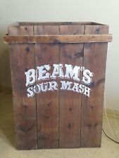 Armário de madeira antigo Beam's Sour Mash Display. comprar usado  Enviando para Brazil