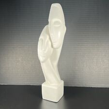 Sculpture embracing couple for sale  Plano