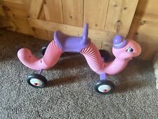 Radio Flyer Inch Worm Child Ride-On brinquedo clássico rosa, usado comprar usado  Enviando para Brazil