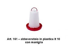 Abbeveratoio plastica con usato  Milazzo