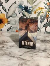 Selado Titanic VHS 1998 - Paramount 2 conjunto de fitas com adesivo Sprint colecionável comprar usado  Enviando para Brazil