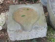 ancien évier en pierre taillée , bénitier vasque déco jardin extérieur ,receveur d'occasion  Saint-Chinian