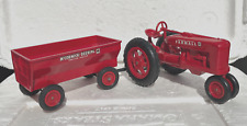 Trator e reboque original 1:16th International IH Farmall da Pruduct Miniatures, usado comprar usado  Enviando para Brazil