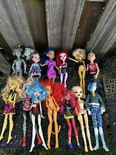 Lote de 13 muñecas vintage Monster High Ever After High para piezas aduaneras segunda mano  Embacar hacia Mexico