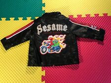 Chaqueta negra Sesame Street Elmo y Oscar Street Rider 2008 cuero sintético talla 18M segunda mano  Embacar hacia Argentina