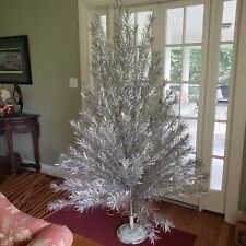 Vintage ALUMINUM 6 FT  CHRISTMAS TREE 135 BRANCHES With Rotating / Musical Stand for sale  Tell City