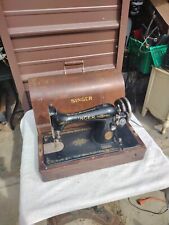 Máquina de coser eléctrica 99 Singer portátil vintage con estuche segunda mano  Embacar hacia Argentina