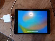 Apple iPad 6ª geração 128gb apenas wifi (passou a vida em uma gaveta de mesa) comprar usado  Enviando para Brazil
