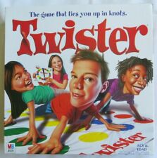 Twister Fun The Game That Ties You Up in Knots Classic Party Mat Spinner MB 6+ segunda mano  Embacar hacia Argentina