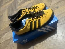 Size 8.5 adidas for sale  HULL