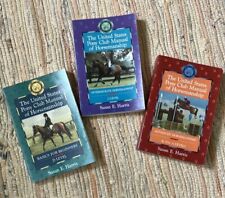 Conjunto de 3 livros de cavalo Pony Club manual nível D C B HA A comprar usado  Enviando para Brazil
