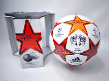 Używany, adidas Piłka nożna Champions League Finale London Wembley Sezon 2010/11 Piłka meczowa na sprzedaż  Wysyłka do Poland