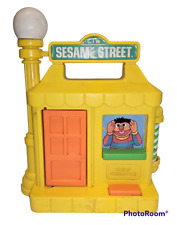 Juguete Vintage SESAME STREET Take Along House Guía para niños CBS Toys 1984 ERNIE segunda mano  Embacar hacia Argentina