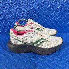 Tênis esportivo Saucony Kinvara 14 feminino tamanho 7 branco corrida caminhada comprar usado  Enviando para Brazil