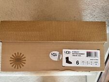 Ugg women authentic for sale  Chantilly