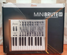 Sintetizador analógico Arturia MINIBRUTE SE - LEER segunda mano  Embacar hacia Argentina