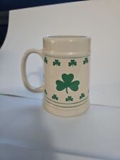 Caneca de cerveja St. Patrick's Day Shamrock Tankard 5" de altura cerâmica verde off white. comprar usado  Enviando para Brazil