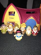 Fisher Price Little People Disney Snow White Cottage Seven Dwarfs Playset d'occasion  Expédié en France