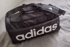 Bolsa de viagem Adidas Holdall kit esporte academia muito bom estado 45 x 23 x 20 cm comprar usado  Enviando para Brazil