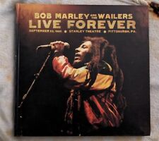 JUEGO DE CAJA DE LUJO CASI COMO NUEVO 3 LPs de vinilo + 2 CDs Bob Marley & The Wailers Live Forever segunda mano  Embacar hacia Argentina