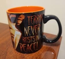 Caneca de Café TERROR NEVER RESTS IN PEACE 2019 MALDIÇÃO DE HALLOWEEN MICHAEL MYERS 17+ comprar usado  Enviando para Brazil