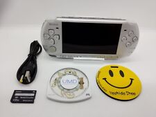 Usado, Sistema Sony PSP 3000 PLATEADO con cargador [sin región] Probado buena Playstation segunda mano  Embacar hacia Argentina