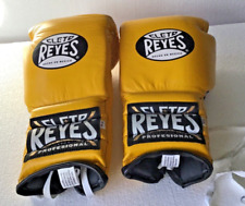 Boxing gloves vintage d'occasion  Expédié en Belgium