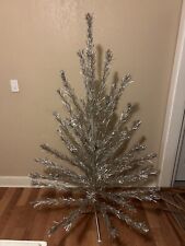6 ft artificial trees for sale  Oakland