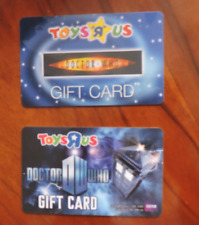 2 DOCTOR WHO PROMOTIONAL TOYS R US UK GIFT CARDS.   COLLECTORS ITEM. LOT 2 usato  Spedire a Italy
