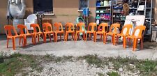 Chaises plastic orange d'occasion  Lamonzie-Saint-Martin