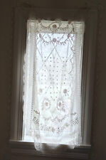 Antiguo Vestido Bordado Whitework Pieza Encaje Frontal Floral Panel de Ventana Mesa segunda mano  Embacar hacia Argentina