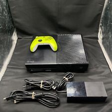 Pacote de console Microsoft Xbox One 500GB preto com controle e cabos amarelo neon comprar usado  Enviando para Brazil
