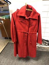Wunderschöner roter mantel gebraucht kaufen  Nürnberg