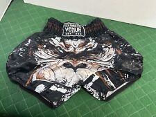 Shorts Venum Gorilla Muay Thai - PretoMarrom Boxe Médio comprar usado  Enviando para Brazil