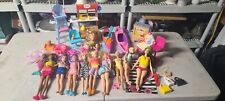 ¡Enorme! Lote Mixto de Muebles, Ropa Accesorios Muñeca Barbie y Más segunda mano  Embacar hacia Mexico